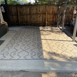 Lulu and Georgia Outdoor / Indoor Rug