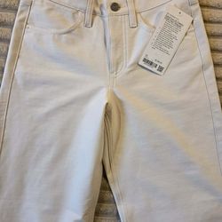 Womens classic wide jeans lululemon size 24, 27,28  available (PRICE FOR EACH)