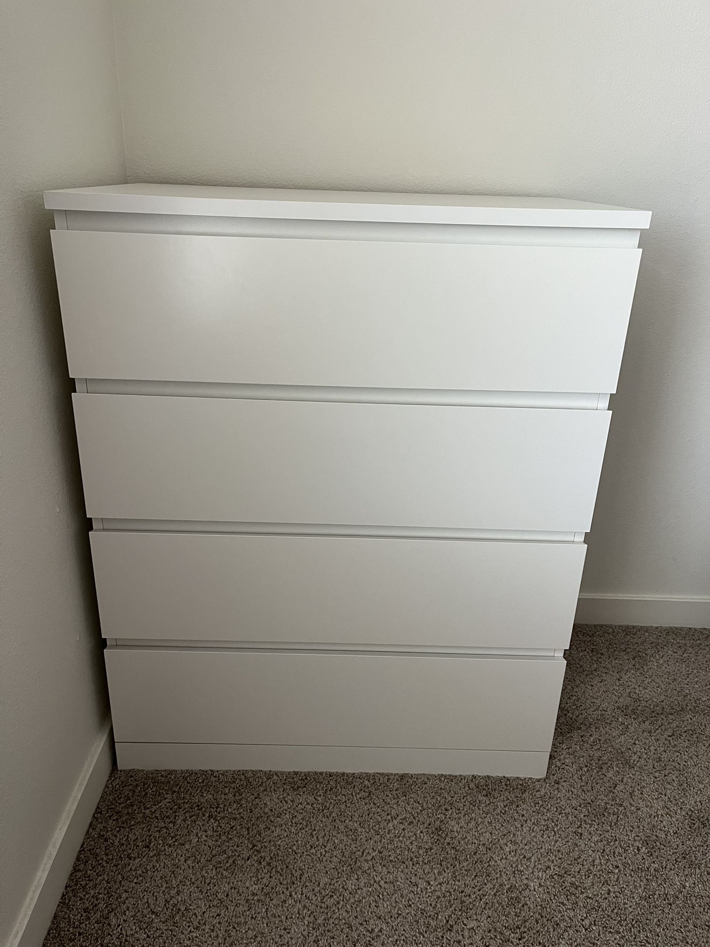 IKEA MALM 4-Drawer Chest – White (Like New)