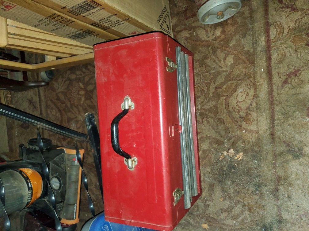 Metal toolbox with drawers