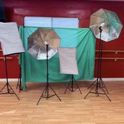 Photo Greens Teen Lights And Tripods