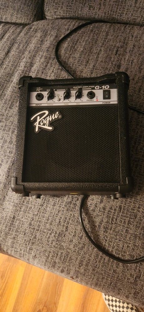 Rogue G-10 Amplifier 