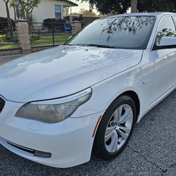2010 BMW 528i