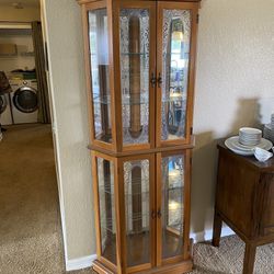 BEAUTIFUL LIGHTED CURIO / COLLECTORS DISPLAY CABINET (34”W X 10”D X 76”H)