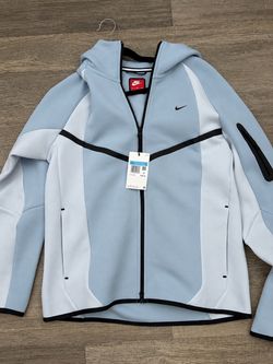 Nike tech