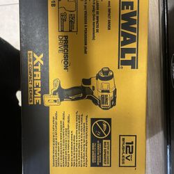  Dewalt  Impact Driver
