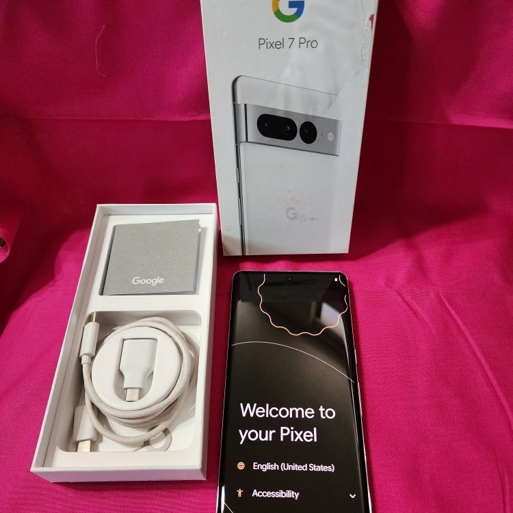 Google Pixel 7 Pro Unlocked W/Case Like New