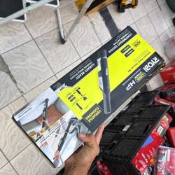 Ryobi Compact Hand Vacuum Kit 