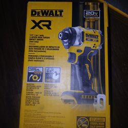 DEWALT XR 20V DRILL