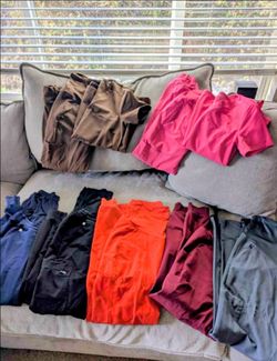 Maternity figs/mandala XS/S scrubs