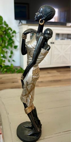 African sculpture set