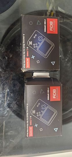 Pocketboy Retro Handheld Game has a Bunch of Nintendo games.