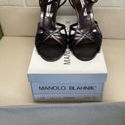 Manolo Blahnik Granada Authentic 37.5 7.5 Euc