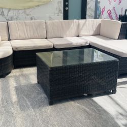 Outdoor Furniture/ Patio