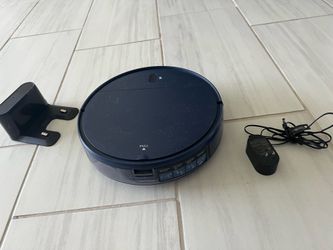 Used robot vacuum $55