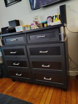 Dresser Set