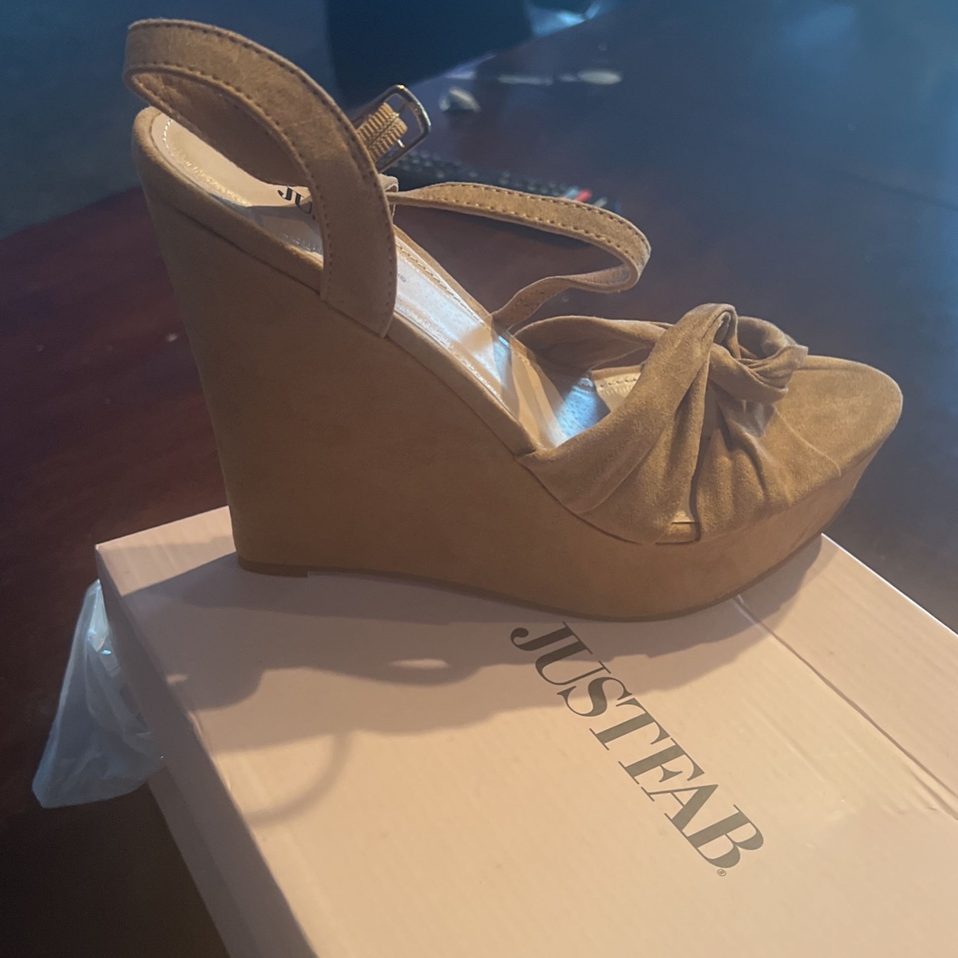 Tan Size 9 Wedges Brand NEW