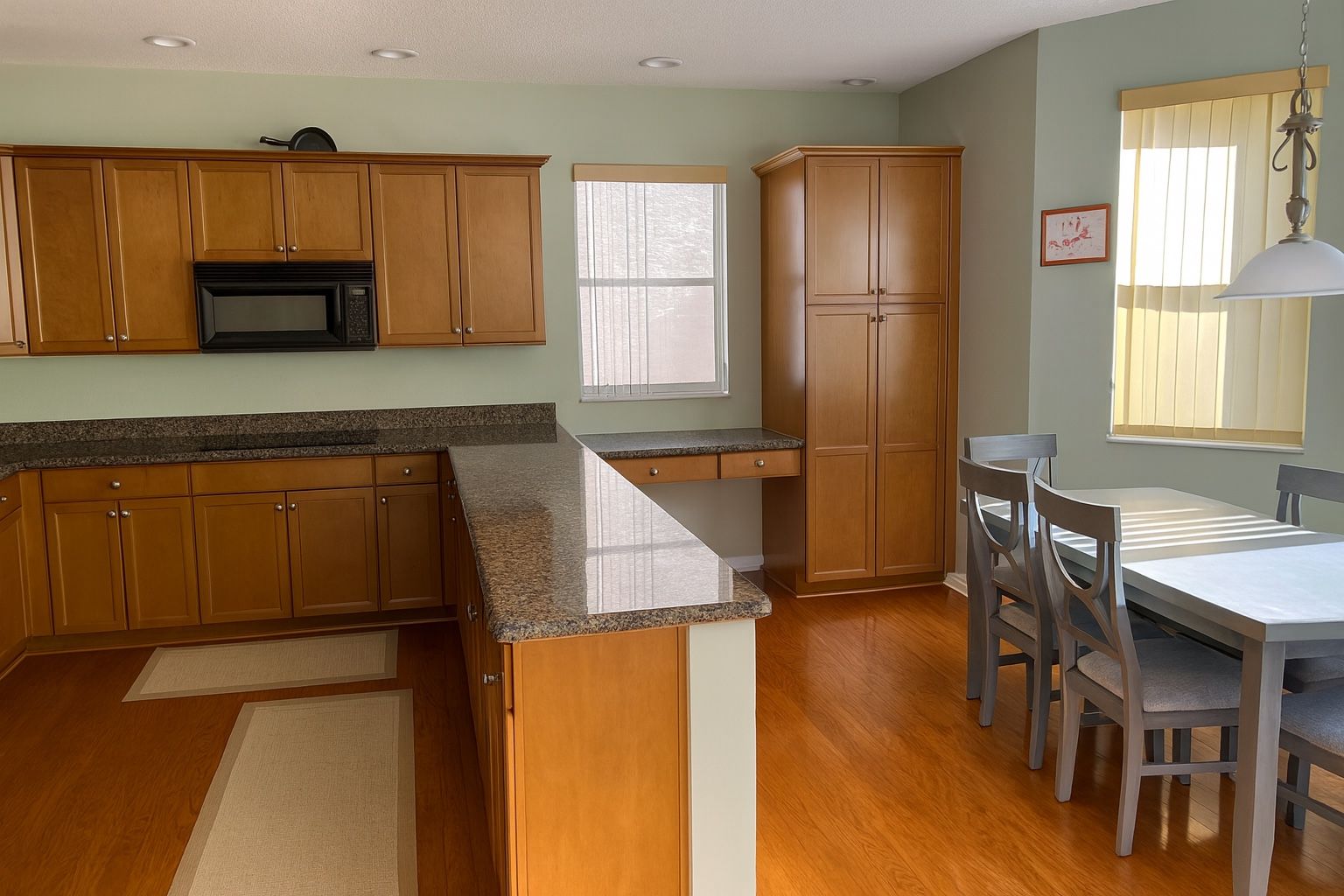 Complete Kitchen With Everything Include 