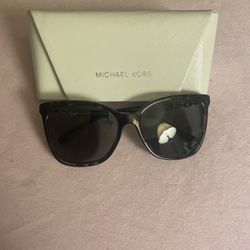 Black Michael Kors Sunglasses In Perfect Condition 