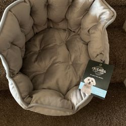 Brand New With Tag! Nice Warm Pet Bed!