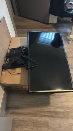 Small Samung 38” TV