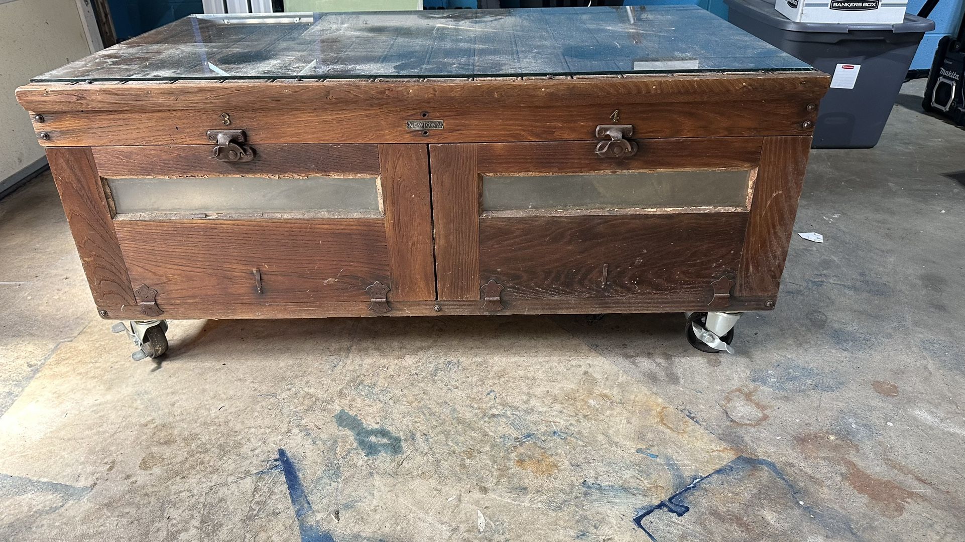 Vintage “Newtown” egg Incubator