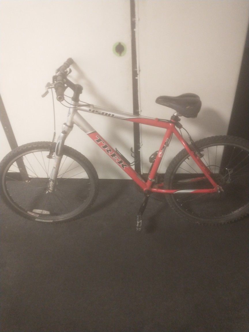 Trek 4500 Mens Mountain Bike