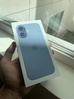 Brand new 17 256gb   Blue never used