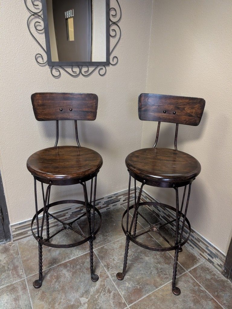 2 Stanley Heavy Duty Bar Stools