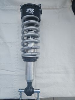 FOX 2.0 Front Coilover Shock 985-02-01814-18  Silverado Sierra 1500 4WD