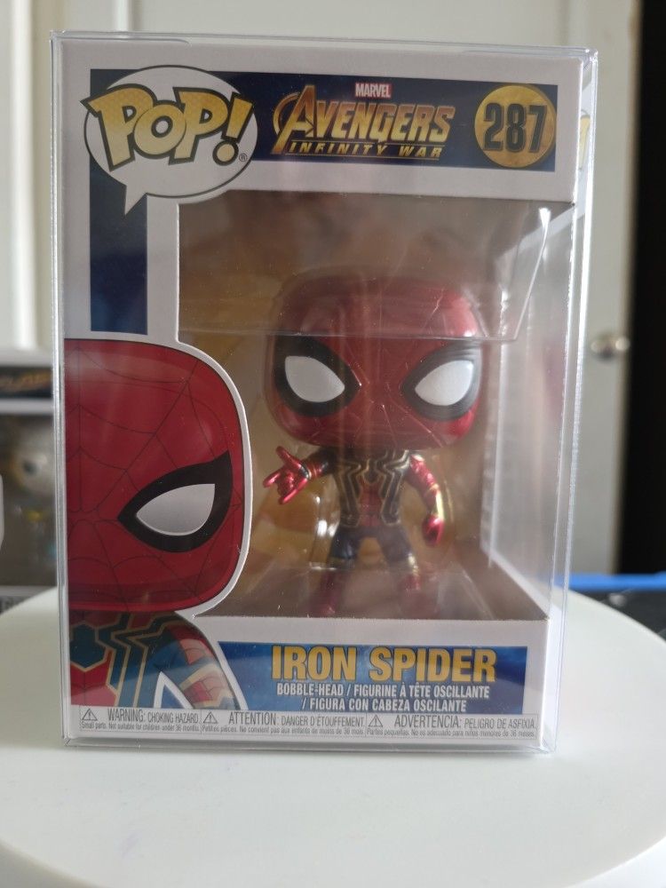 Avengers Iron Spider 287 funko pop vinyl figure with clear case protector