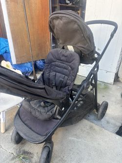 Car Seats / Double Stroller