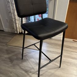 Modern Black Faux Leather Bar Stool – Excellent Condition