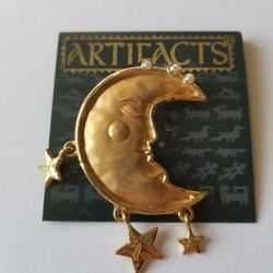 Gold Moon Pin/brooch