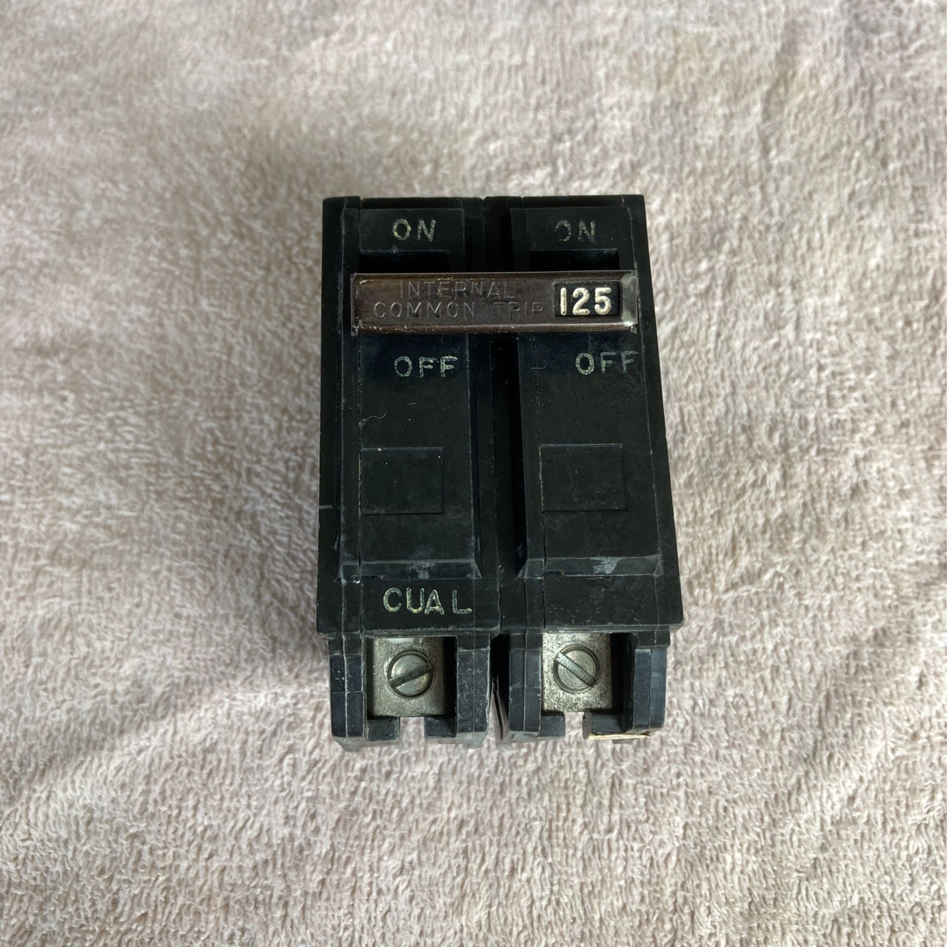 TMQB21125 General Electric Circuit Breaker - New|125A|240V|2 Pole