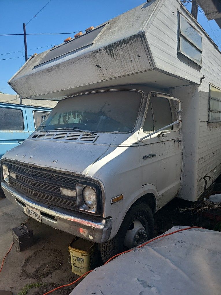 1977 Dodge Rv