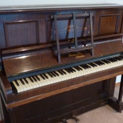 Upright Piano - FREE