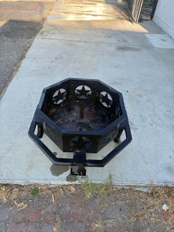 Outdoor fire pit