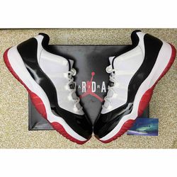 Nike Air Jordan 11 Low Concord Bred Size 11.5 Men
