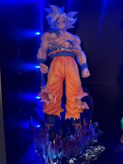 Goku Ultra Dragon Ball Statue