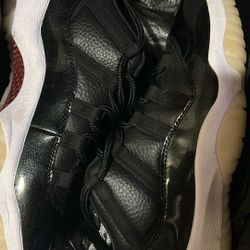 Jordan 11 Low 72-10 With Box