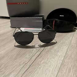 Prada Linea Rosa PolarizedSunglasses 55US 61 Black Matte Grey with Ferrari Red