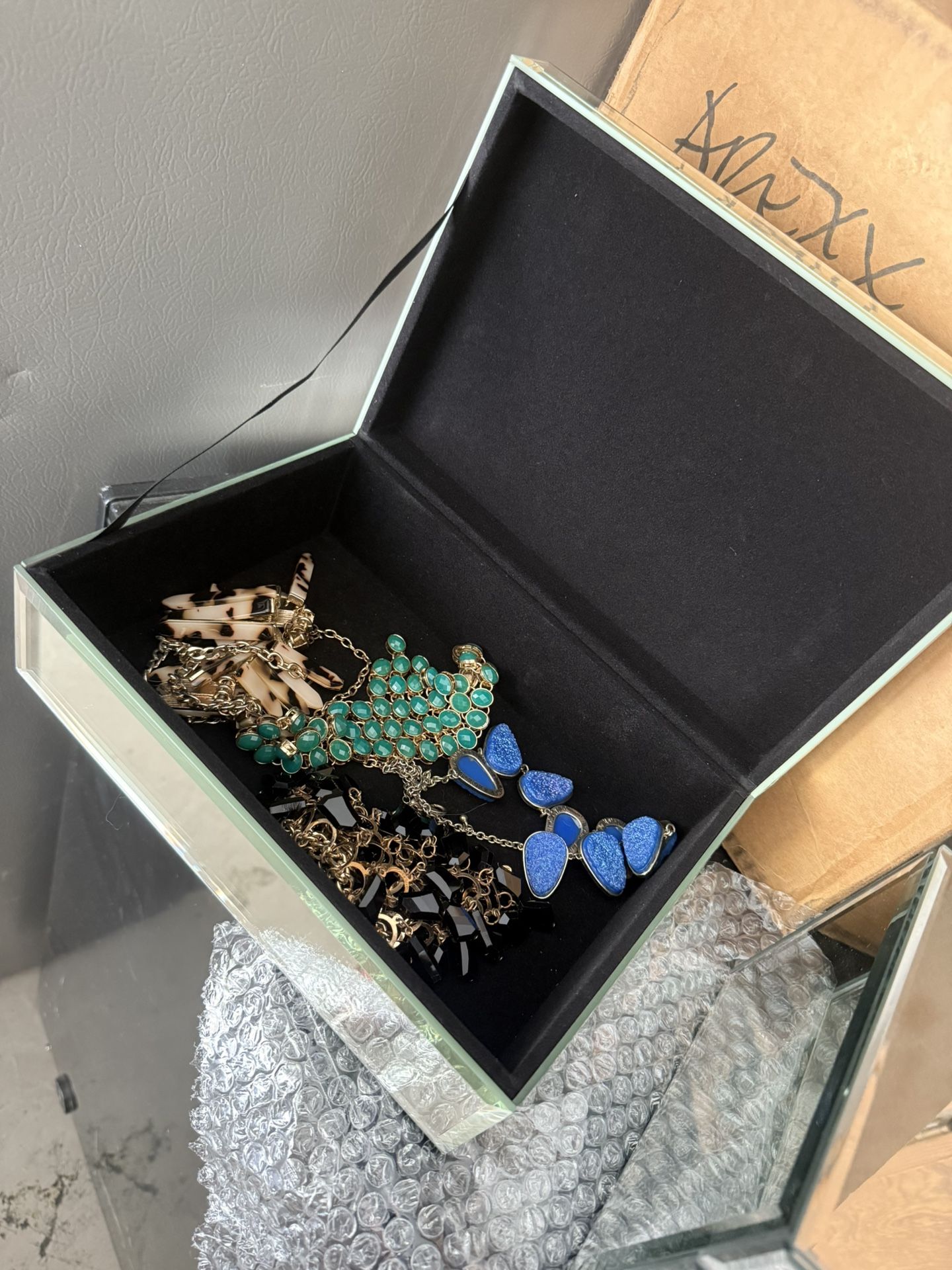 mirrored jewelry box 