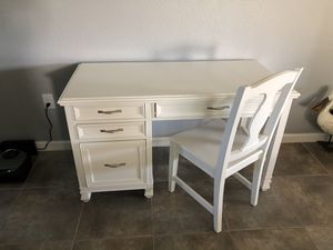 New And Used Small Desk For Sale In Melbourne Fl Offerup