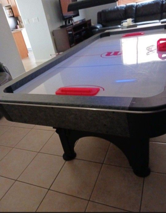 Air Hockey Table 