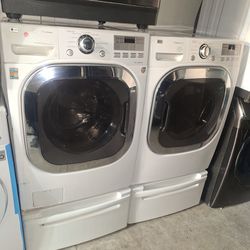 LG Washer & Dryer Set