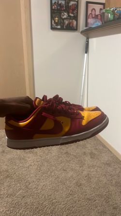 Usc dunks