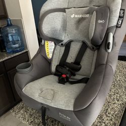 Maxi Cost Car Seat