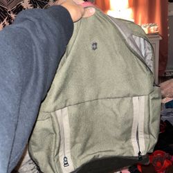 backpack 