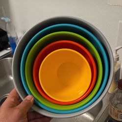 food containers and bowls